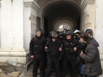 Побоїще під Гостиним двором: Міліція "пакує" депутатів і активістів (+ФОТО, ВІДЕО)