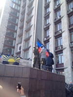 Донецькі сепаратисти проголосили незалежність області і зібрались входити до Росії (фото)