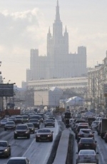 "Давайте повернемо цей Крим – жити нема на що, абсолютно!". В Росії валютні іпотечники штурмують банки (відео)