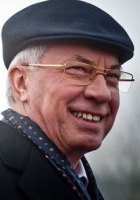 Азаров проміняв Україну на Австрію