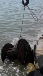 В акваторії Маріуполя підірвали підозрілий предмет (фото)