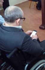 Адвокати Кернеса просять скоротити тривалість засідання через погані умови в залі суду (фото)