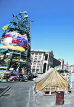 Майдан Незалежності почали очищати (фото)