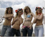 Активістки Femen полюватимуть на міліцію і СБУ