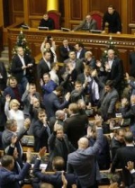 Народні депутати й далі полишають ряди Партії регіонів