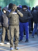 "Тітушки" чинять провокації у центрі Києва