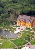 Янукович запевняє, що не є власником "Межигір'я"