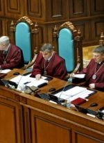 Конституційний Суд України визнав неконституційною постанову Верховної Ради АР Крим