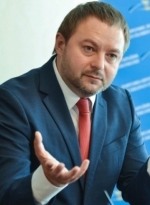 Суд зобов'язав поновити на посаді спійманого на хабарі у 600 тисяч гривень екс-голову Держслужби зайнятості