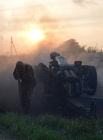 У Донецьку чутно артилерійські залпи