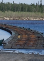 Росія переправлятиме військові сили в Україну річкою?