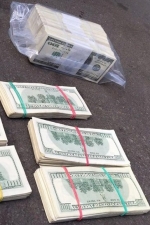 Члена ВРУ викрили у вимаганні 500 тисяч доларів (фото)