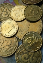 Більшість українців серйозно збідніли за останній рік – опитування (інфографіка)