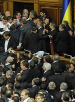 Заради бюджету опозиція розблокувала парламент