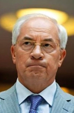 Микола Азаров звинувачує у всьому журналістів