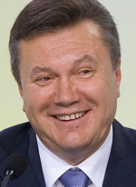 Янукович в Севастополі та вже збирається тікати до Росії