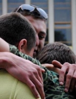 Порошенко відзвітував про низку звільнених з полону військових