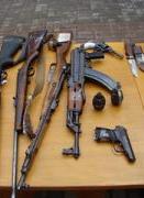 Рада розпорядилась роззброїти "незаконні збройні формування"