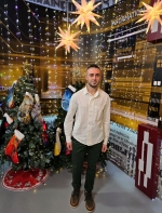 Як і з ким зустрічав Різдвяно-новорічні свята соліст гурту Антитіла Тарас Тополя. (+ ВІДЕО)