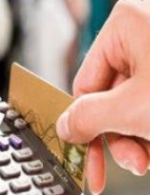 Магазини зобов'язали приймати до оплати платіжні картки