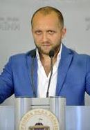 На комітеті показали відео, як Полякову передавали хабарі (фото)