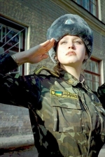 В українській армії наразі 17 тисяч жінок – віце-прем'єр