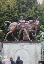 В Україні відкрили перший пам’ятник ветеринару (фото)