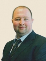 Голова фінрозвідки має 6 суперкарів, елітну нерухомість і багато готівки