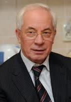 Екс-прем'єр Микола Азаров поки не має наміру сідати за написання мемуарів