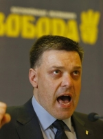 Тягнибока знову викликали на допит