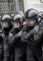 Міліція буде діяти жорстко, якщо мітингувальники не звільнять захоплені адмінбудівлі