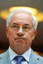 Азаров обіцяє, що до мітингувальників не застосовуватимуть силу