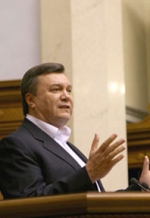 Янукович чекає грудня, щоб поговорити про асоціацію з ЄС