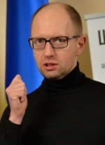 Яценюк пропонує Росії будувати нові взаємовідносини