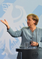 Меркель закликала Путіна звернутися до сепаратистів на сході України