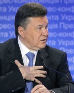 Януковича у Львові зустріли мітингом проти його політики (фото, відео)