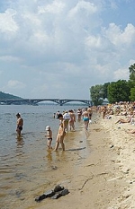 Відпочивальників готові приймати половина українських пляжів