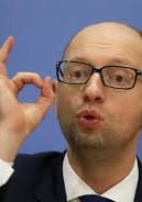 Яценюк попередив парламентарів, чим загрожує неголосування за пакет щодо реструктуризації боргів України