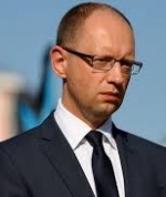 Яценюк: шанси вторгнення РФ на травневі свята є, але вони не дуже високі