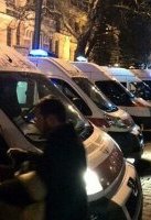 Тітушки розгромили 30 машин швидкої допомоги під прикриттям міліціонерів