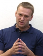 Суд залишив Навального під арештом