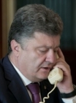 Порошенко поговорив телефоном з Путіним