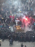 Активістів, на яких вішають провокації на Банковій, заарештували на 2 місяці (фото)