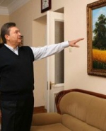 Янукович віддасть частину резиденцій?