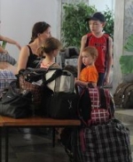 На Донбасі закрили декілька транзитних пунктів для переселенців