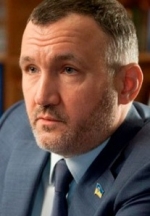 Суд арештував маєток Рената Кузьміна у Пущі-Водиці (фото, документ)