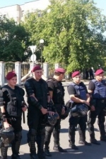 Справа "Торнадо": Оболонський суд оточили поліцейські і Нацгвардія