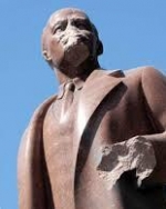 Демонтованих "вождів" можуть прописати в Чорнобилі