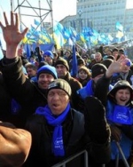 Джерело: Організатори "Антимайдану" заробляють до 100 тисяч гривень на день