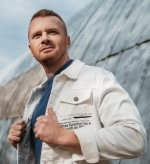 Роман Скорпіон – "Я їду без тебе далі" – 8 місце чарту FM-TV минулого тижня. (+ ВІДЕО)